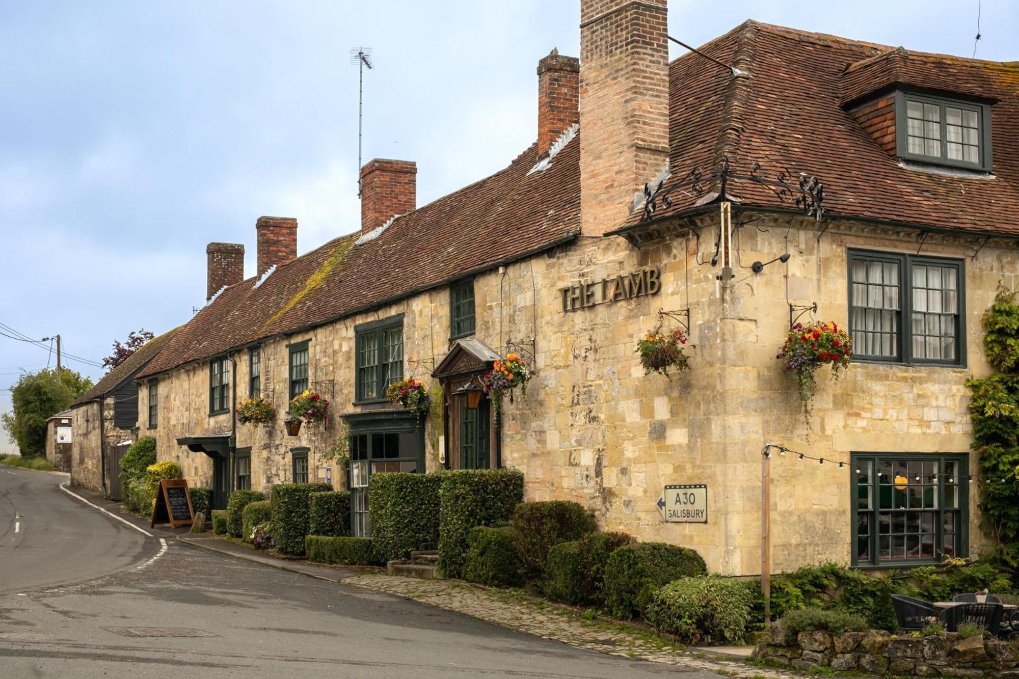 The Lamb Inn Hindon Exterior photo