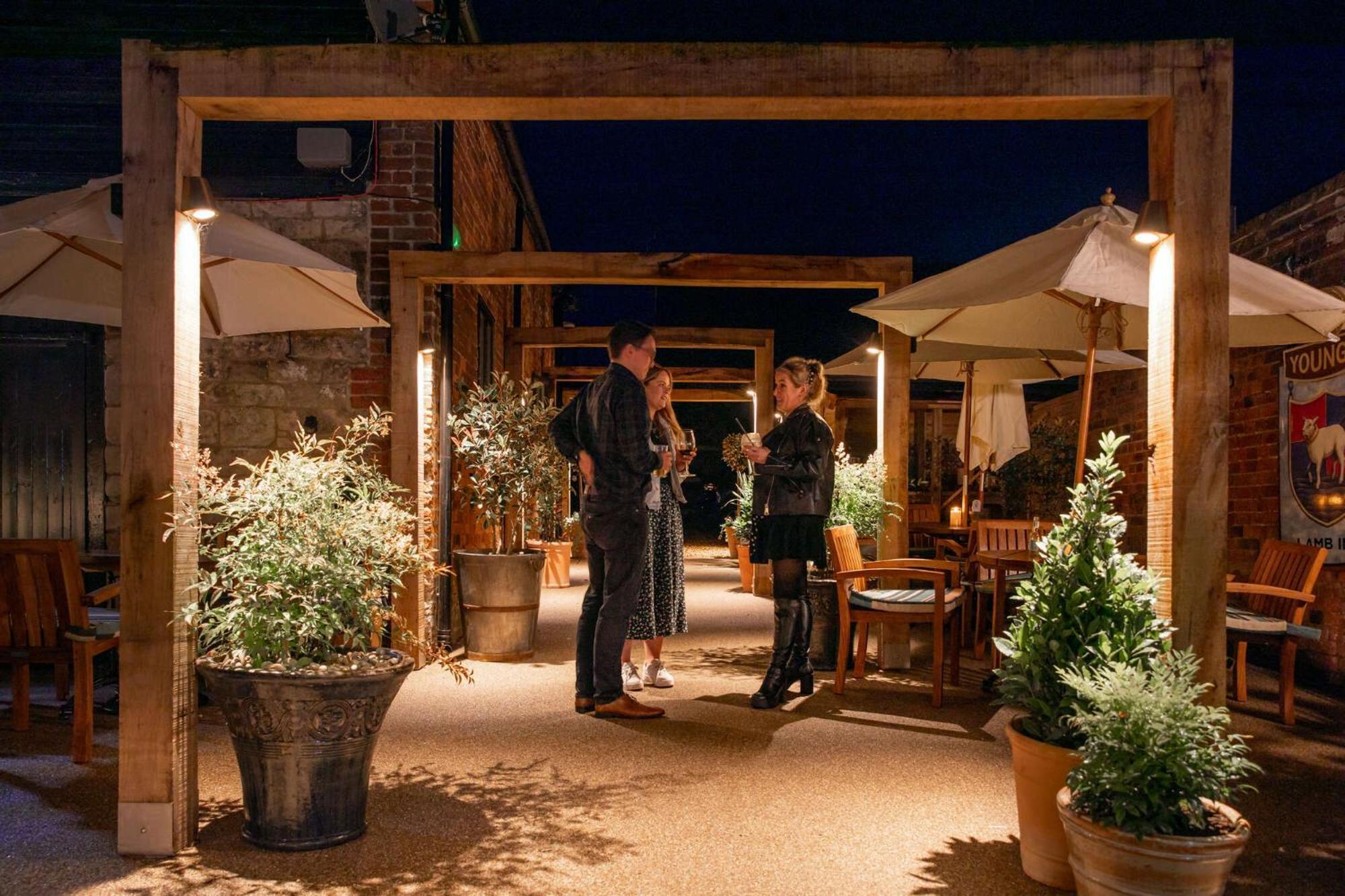 The Lamb Inn Hindon Exterior photo